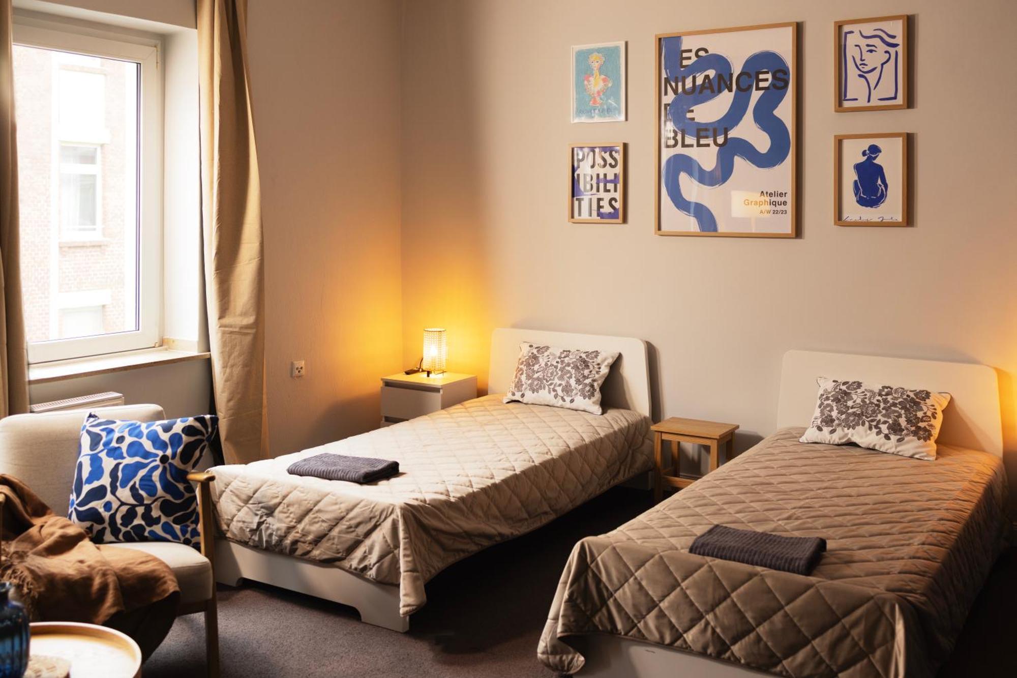 Huge Apartment With Sauna And Free Parking ドゥイスブルグ エクステリア 写真